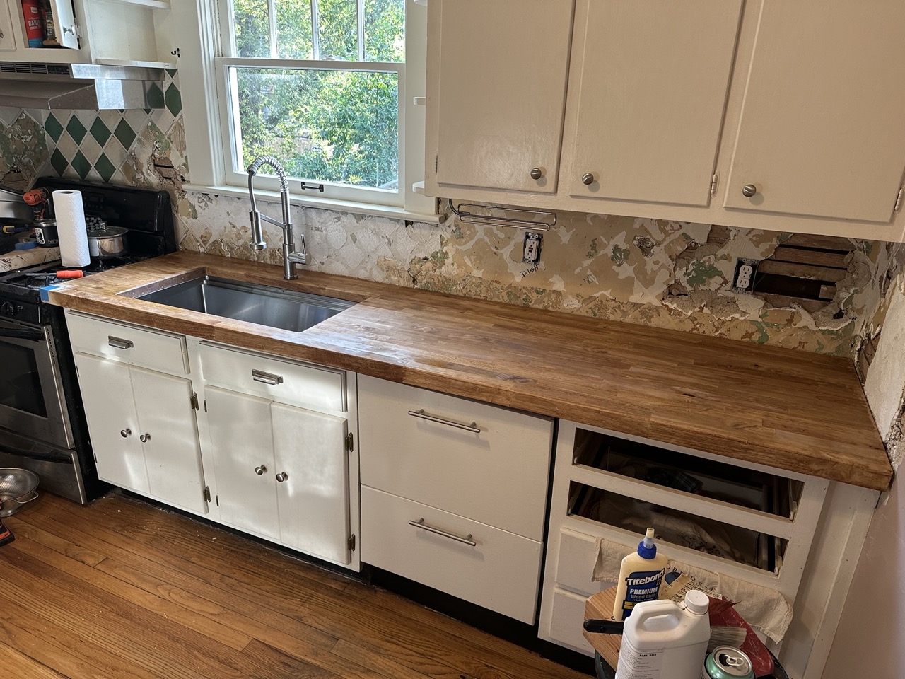 Final kitchen layout with appliances installed